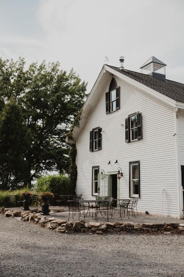 John Joseph Inn Groton Dış mekan fotoğraf